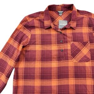NWT Women’s Eddie Bauer Plaid Top XL